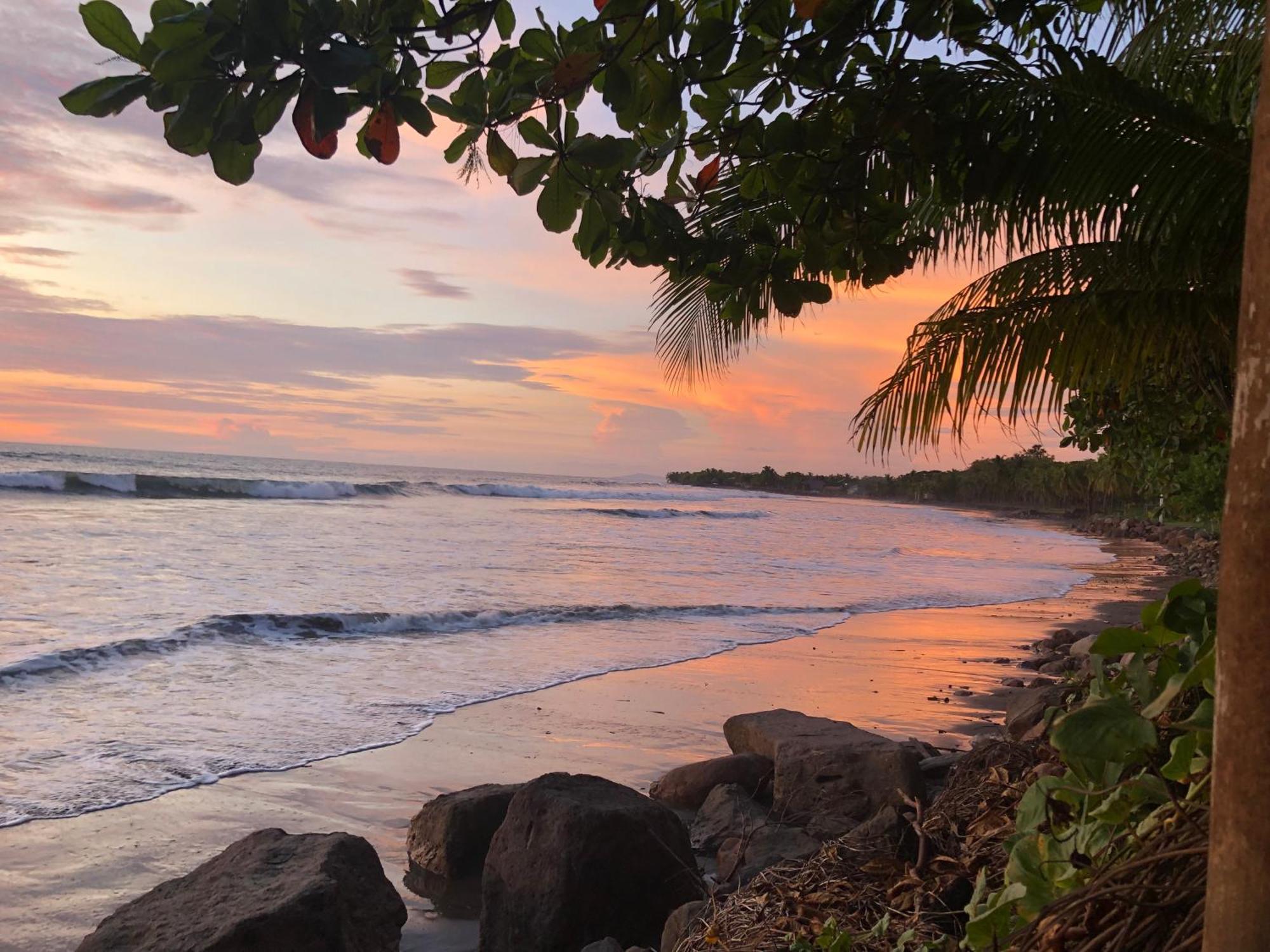 Aposentillo El Marabu Chill'N Surf Bed & Breakfast エクステリア 写真