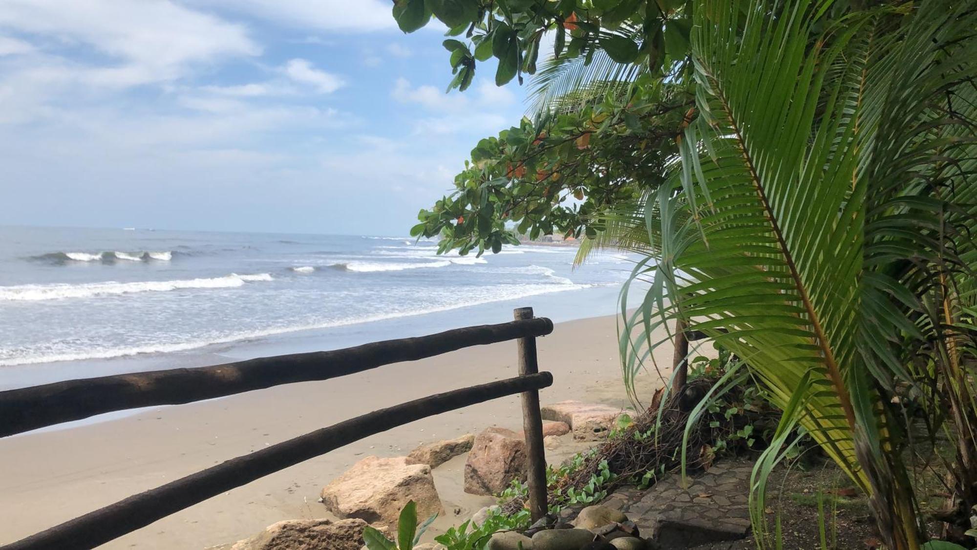 Aposentillo El Marabu Chill'N Surf Bed & Breakfast エクステリア 写真
